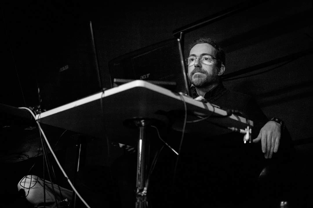 Hugo Valter Moutinho - Desenhador de Luz